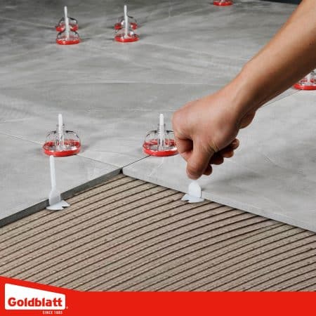 Free-spin Tile Leveling System